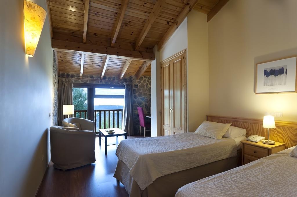 Hotel La Sierra By Selecta Mataelpino Eksteriør billede